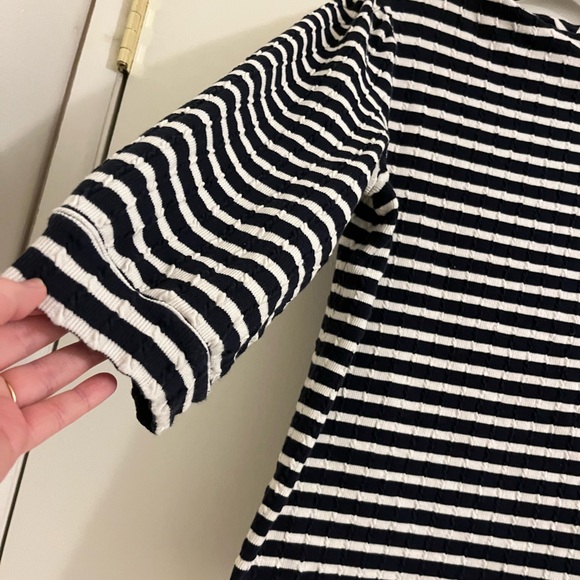 Talbots Women’s Striped 3/4 Sleeve Knit Top Navy Blue & White - Picture 3 of 9